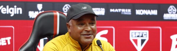 Entre o banco e o campo: porque técnicos negros ainda são minoria no futebol brasileiro?