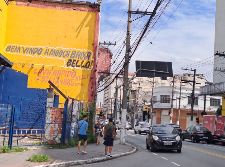 Foto que retrata a Mooca baixa, área mais tradicional e de baixa renda do bairro.