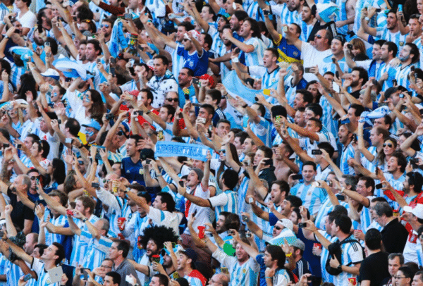 Milei x AFA: a luta para tornar clubes argentinos em SAFs